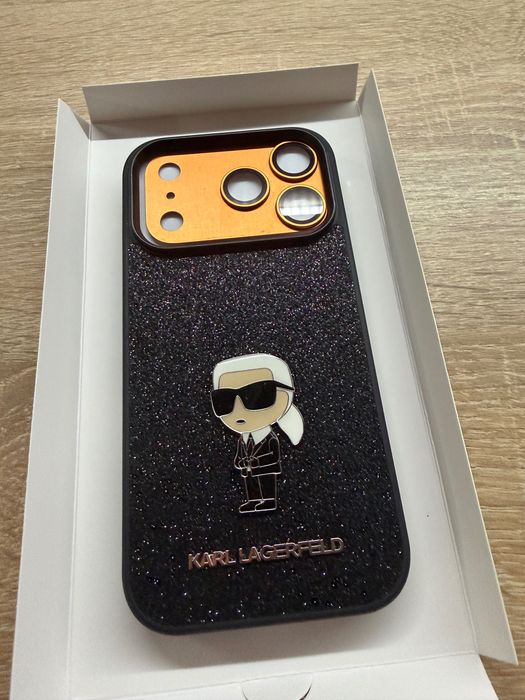 Кейс на Pitaka за iPhone 17 pro