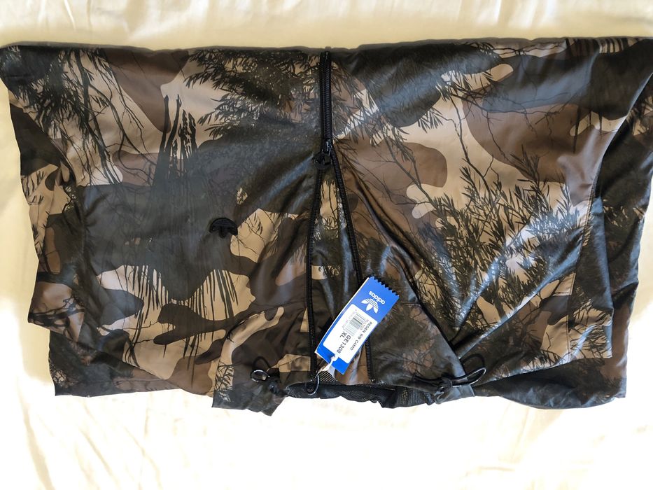 Geaca foita adidas camuflata marimea XL