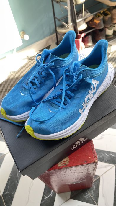 Беговые кроссовки