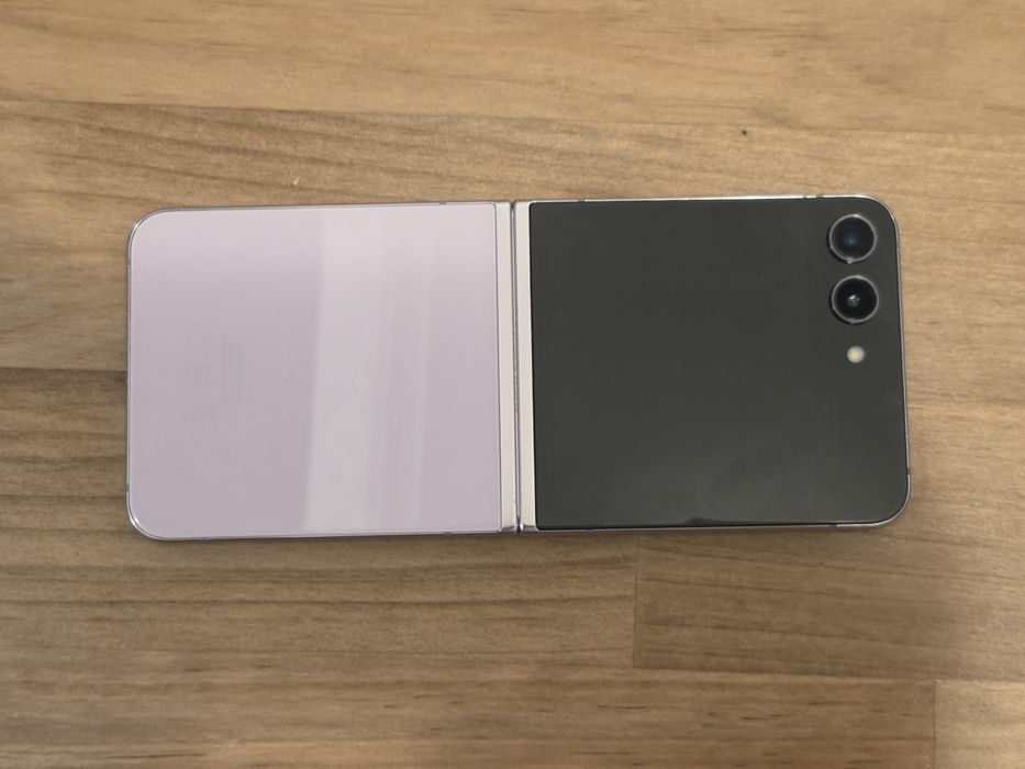 Samsung Galaxy Z Flip 5