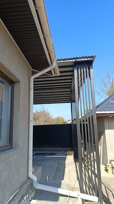 Крыша.  Навес. Сайдинг. Водосточка