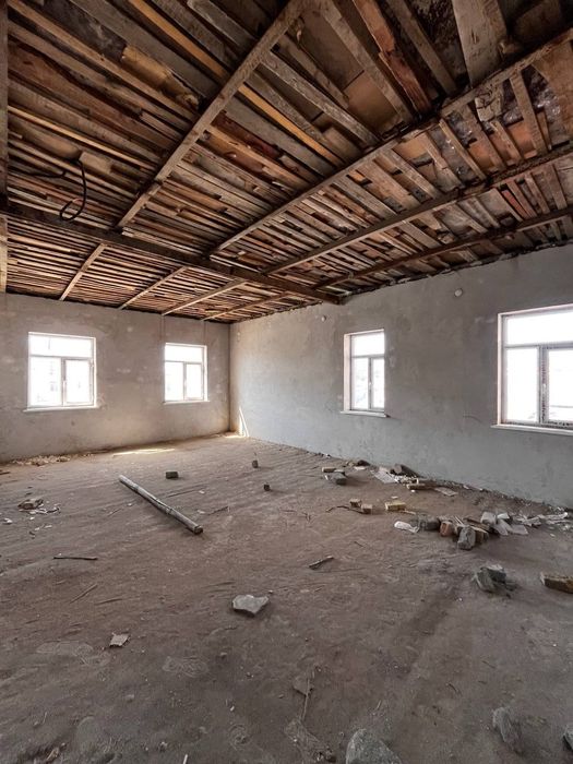 Урган шахар боги эрам туйхонаси ёнидаги нотурар бино сотилади