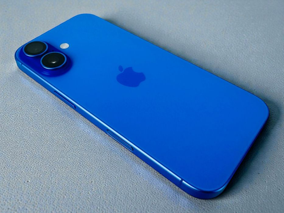 Apple iPhone 16 128GB Ultramarine 92% Батерия! Гаранция!