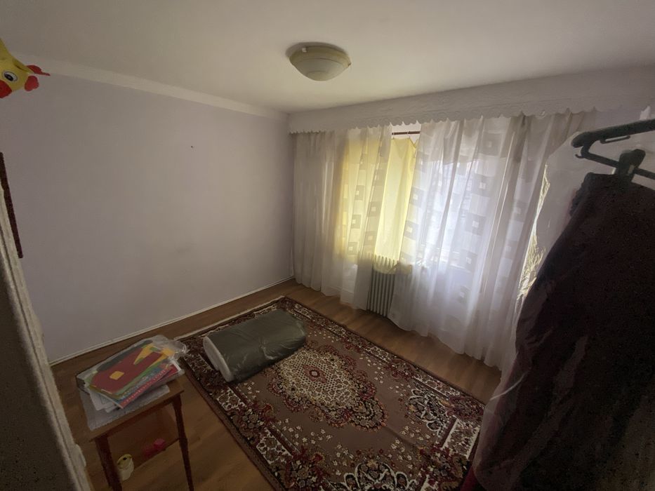 Apartament cu 4 camere