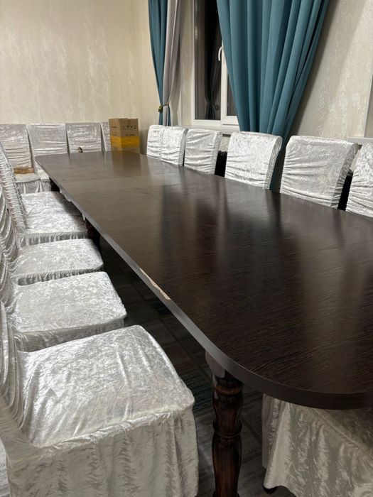 Стол 4метра…..