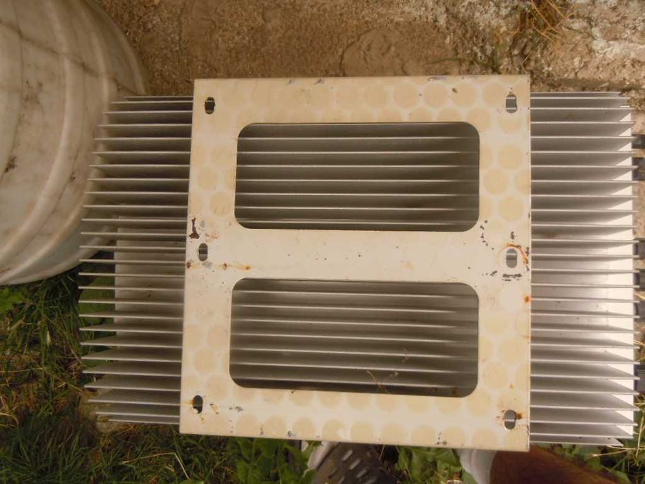 carcasa cu radiator inveror SolarEdge SE4000