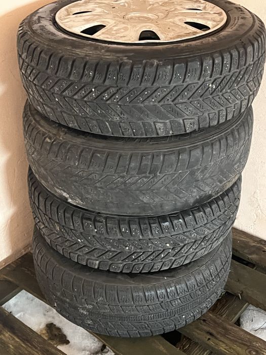 4 jante 175/65/14 cu anvelope + capace