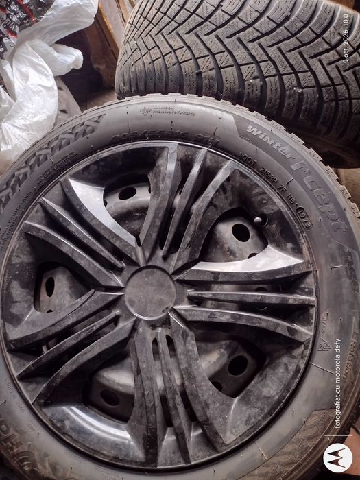 Roți Renault r16 iarnă și r17 vară