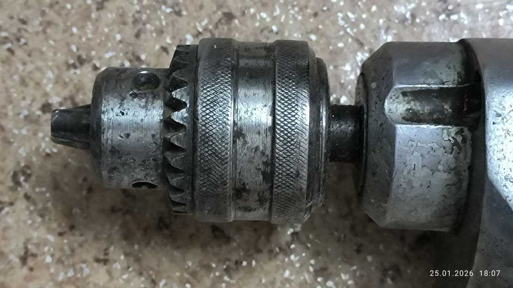 дрель советская 100000 сум