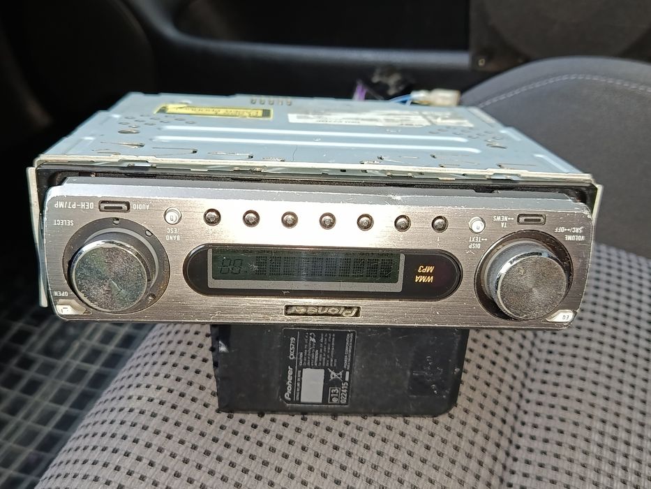 PIONEER DEH P77 cd player