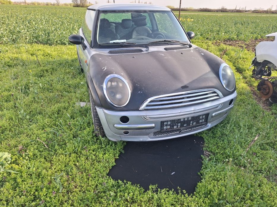 Dezmembrez mini cooper 1.6 benzina