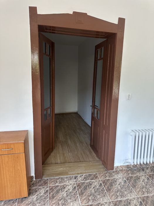 Direct Proprietar! Închiriez Casă 2 Camere – Cluj, Str. Oașului (Piața Karl Liebknecht) – Centrală Proprie – Ideal Locuință sau Birou/Firmă