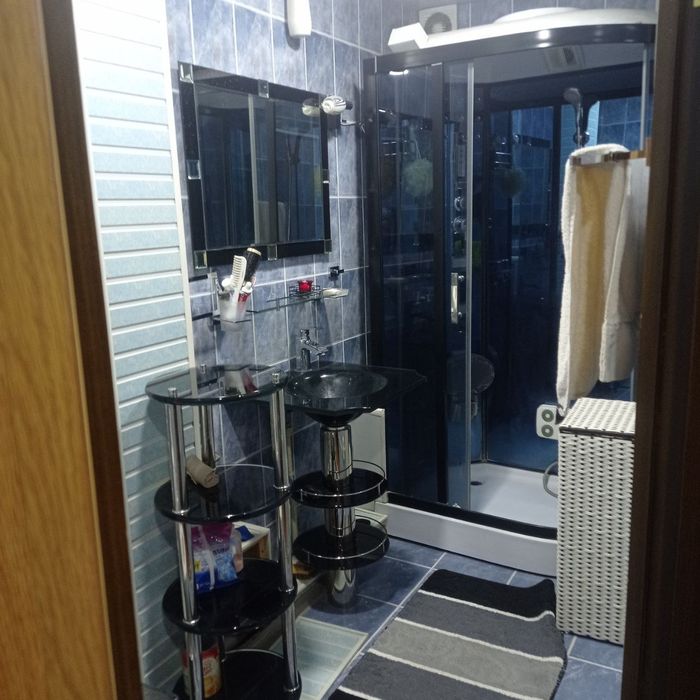 Сдаю 2комнатная квартира на Юнусабаде 14-кв метро Туркистон. С обст...