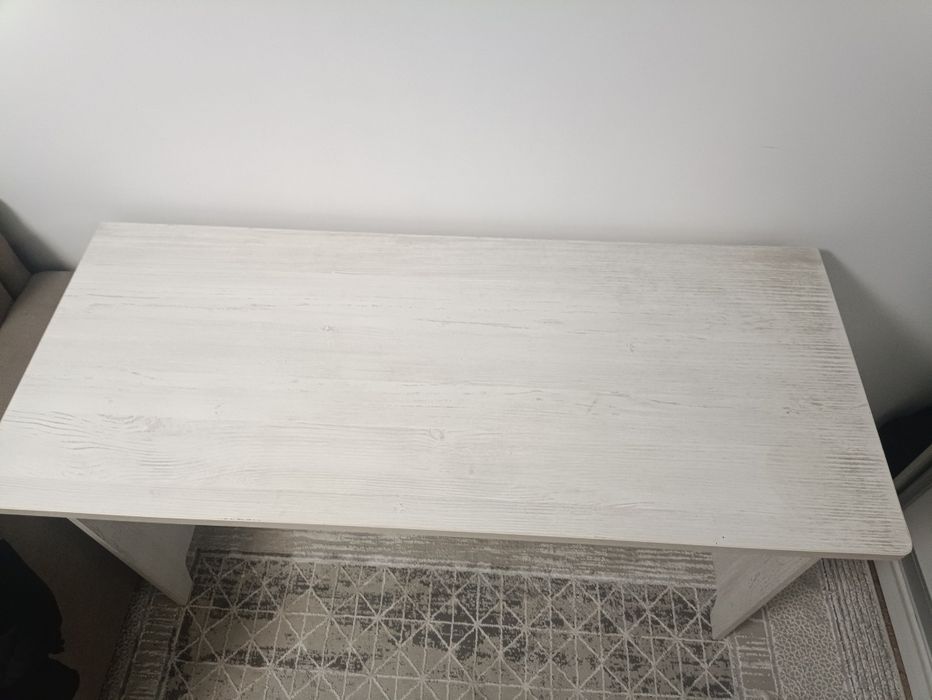 Мебель стол  продам