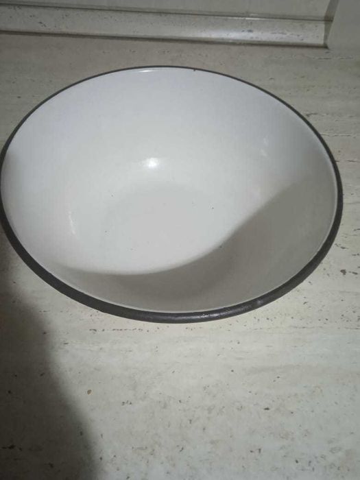 Посуда эмалированная новая