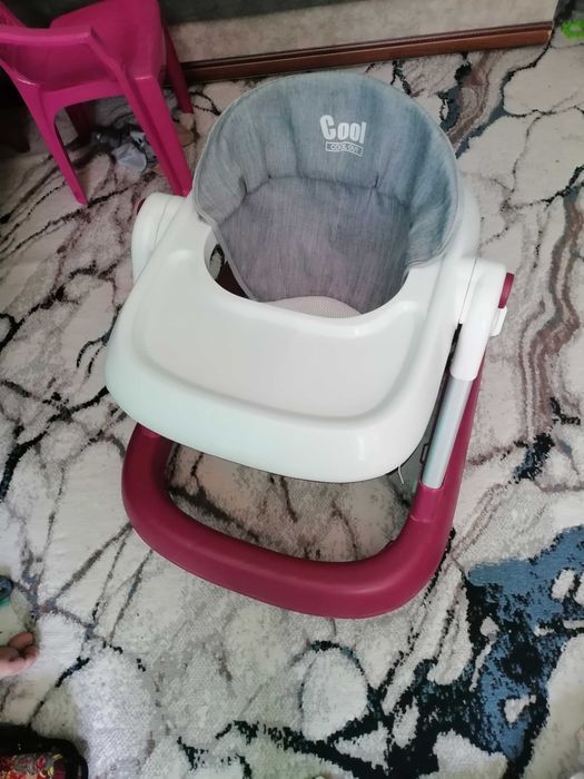 Ходинок ва шезлонг сотилади чирчик октябрьда