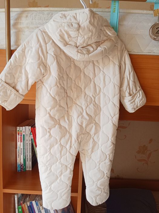 Продам комбинезон весна, осень.