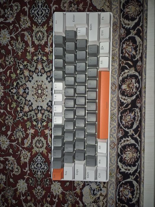 Продается механическая клавиатура