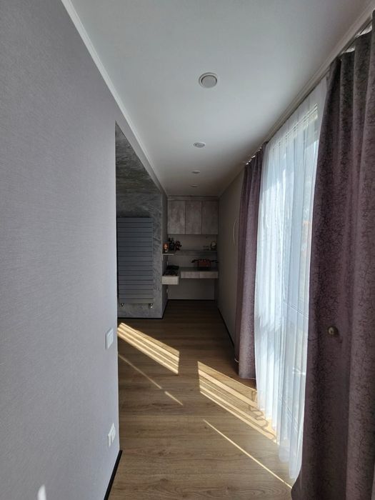 Евро 3 комн, 6/9, жк 8 квартал.