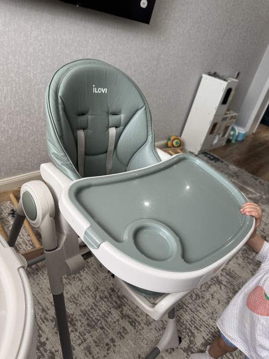 Продам 2 стула для кормления.