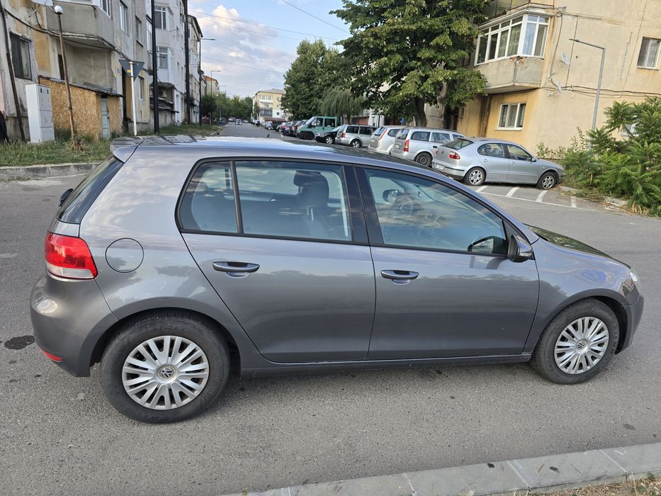 VOLKSWAGEN Golf 2010 — imagine 4
