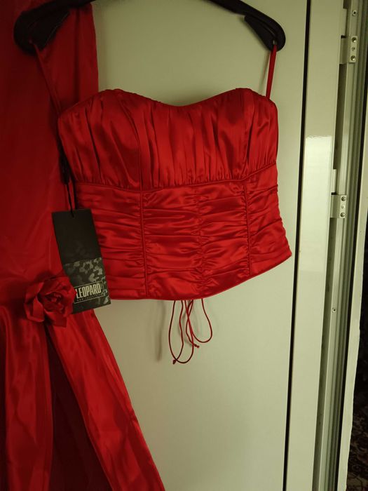 Официални рокли за бал