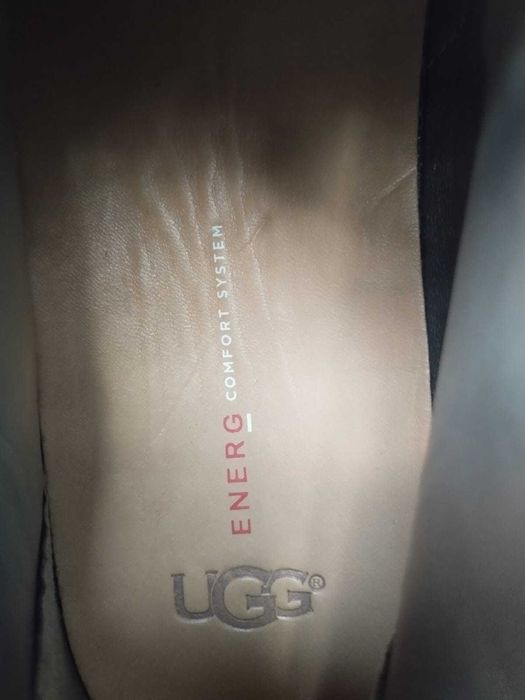 Продавам чисто нови боти UGG No 45