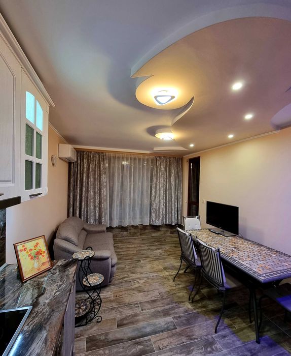 Дава се под наем Двустаен апартамент в Бургас, Сарафово - 68 кв.м за 535.5 € - Снимка #11