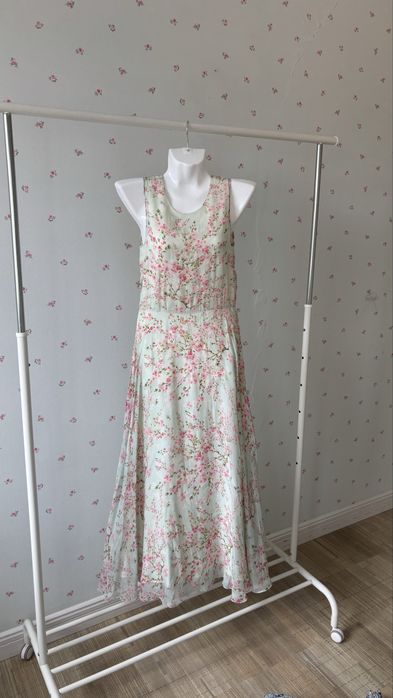 Платье из 100% шелка