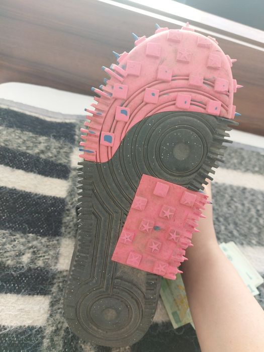 Vând af 1 off white 40.5