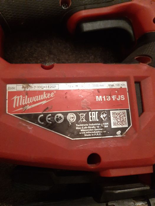 Milwaukee pendula fel fjs