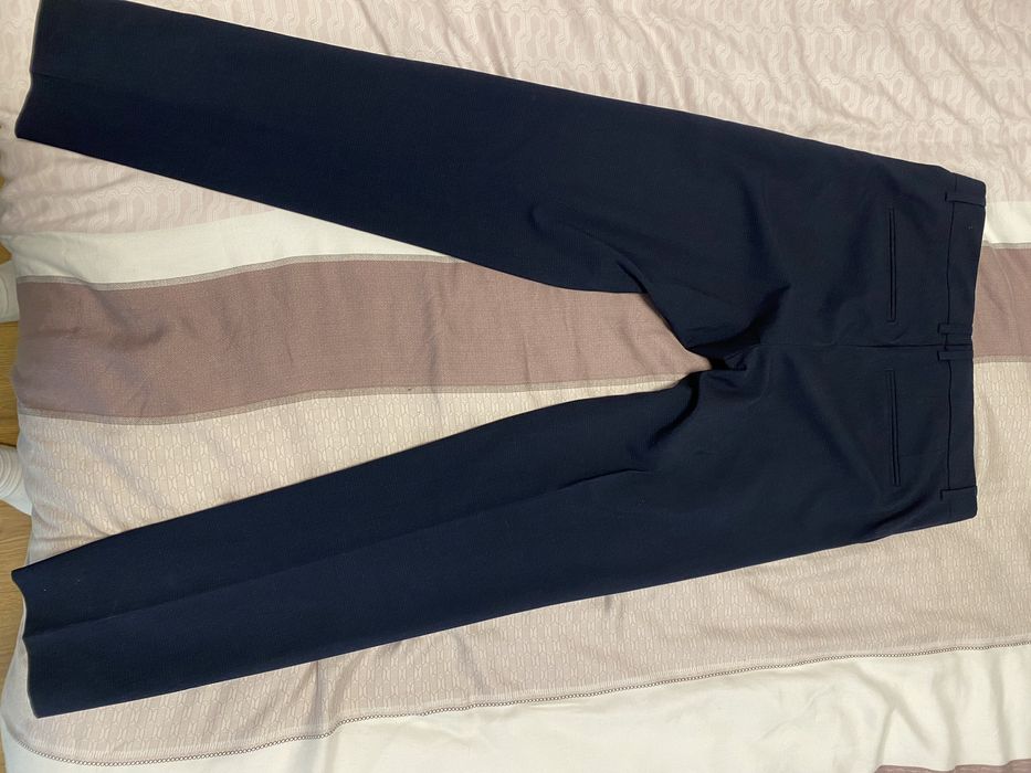 Втален мъжки костюм LIU JO (размер 48)