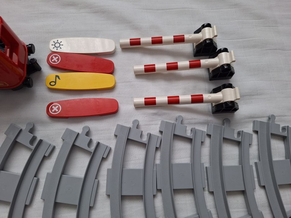 Lot Lego Duplo trenuleț electric.