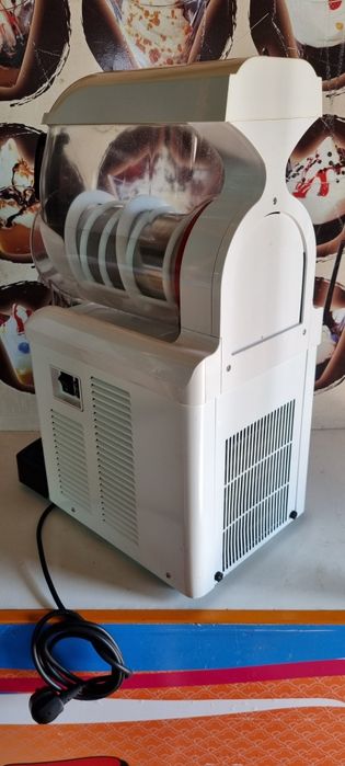 Aparat pentru suc granita / înghețată / ICE COFFE / Shake / Frappe