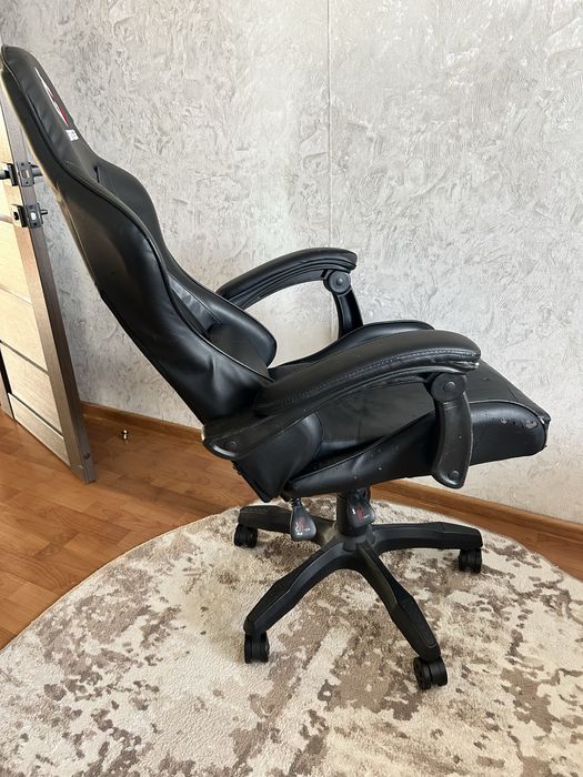 Кресло игровое .