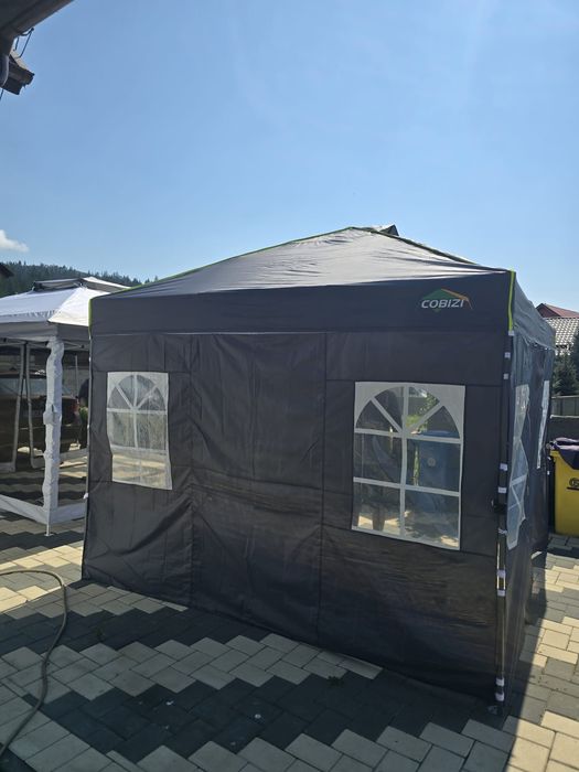 Corturi de petrecere de targuri