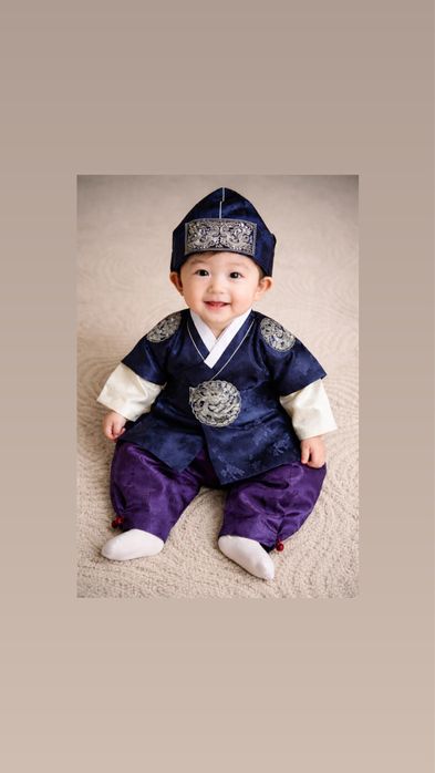 Корейский традиционный костюм (ханбок) на мальчика