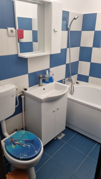 Apartament cu 2 camere de inchiriat ,etaj 1  zona sud, unitatea militara