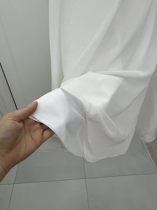Vand rochie alba eleganta