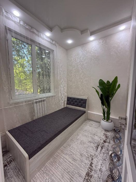 Чилонзор-9. 2³/2/4 балкон 1,5*3 Разделный меб + тех  цена: ст 77000