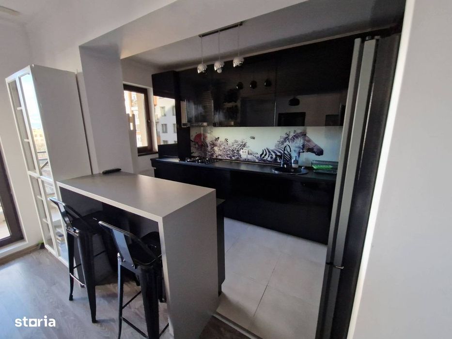 Proprietar, inchiriez apartament cu 3 camere, Bloc 2017, 2xbai, AC