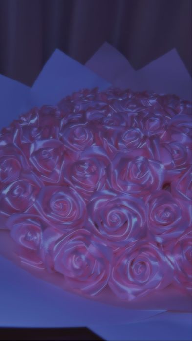 Букет из 45 атласных роз