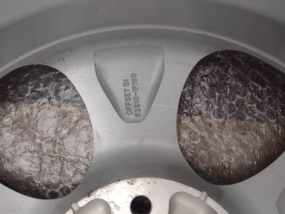 Почти нови 4бр.16-5х114.3 ЕТ51 6j Kia Venga