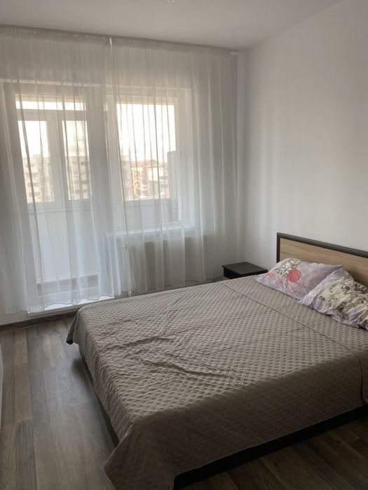 Inchiriez ap 2 camere, decomandat, utilat complet.Militari Residence