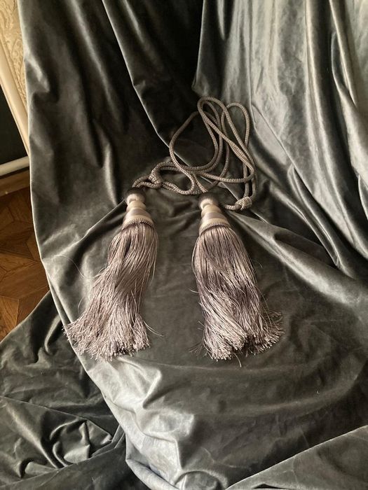 продам шторы 2,8*на 2,5 м