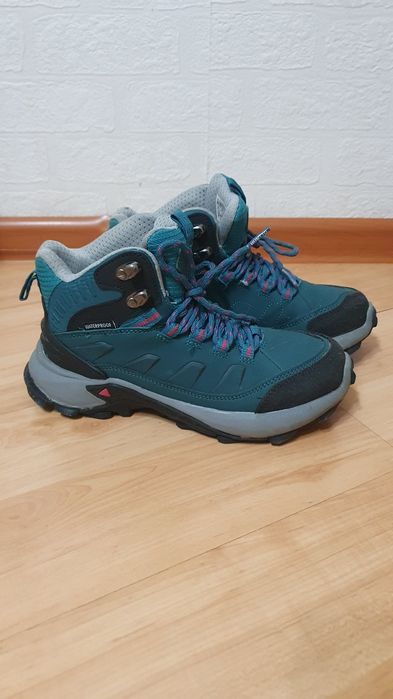 Спортивные термо ботинки