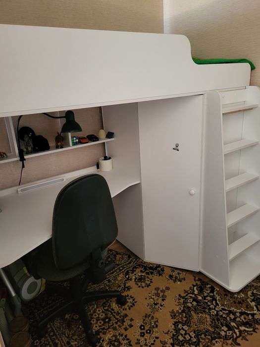 Двух яросная кровать