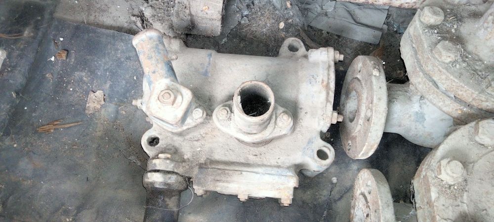 Продам хозяйственные вещи Б/У