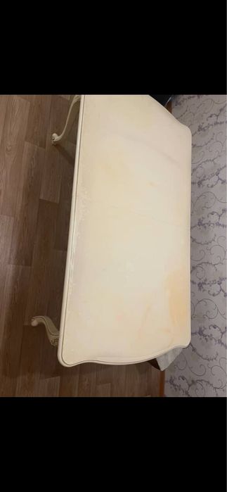 Продам стол раздвижной.