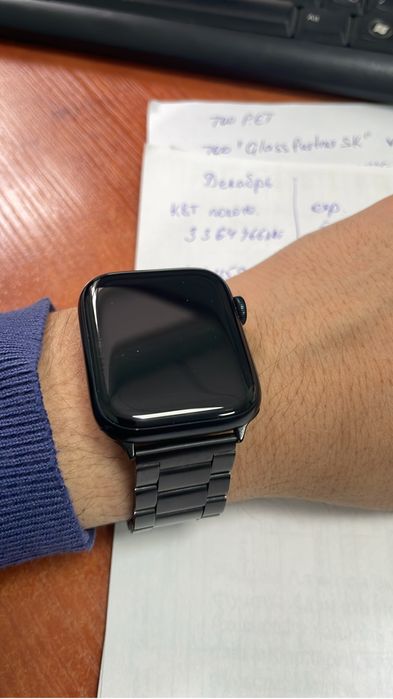 Продаю apple watch se 44mm